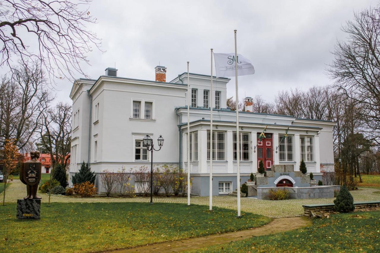 Saka Manor Hotel Exterior photo